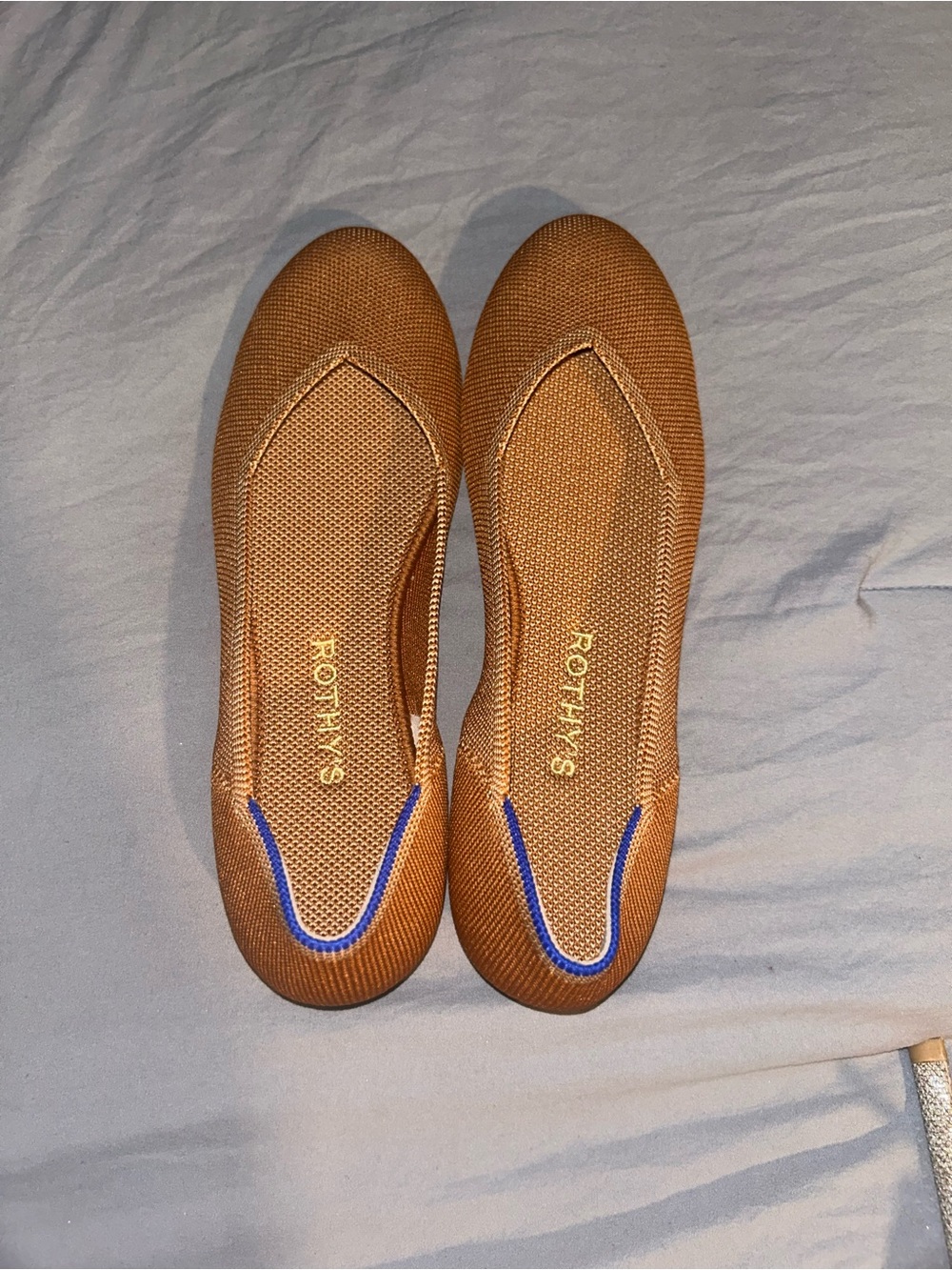 Rothy's Women's Tan Knit Slip-On Flats NWOT 7.5 - Picture 2 of 4